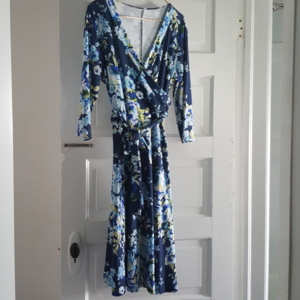 SOLDPlus Blue Sleeves Floral Midi Flare Wrap Dress